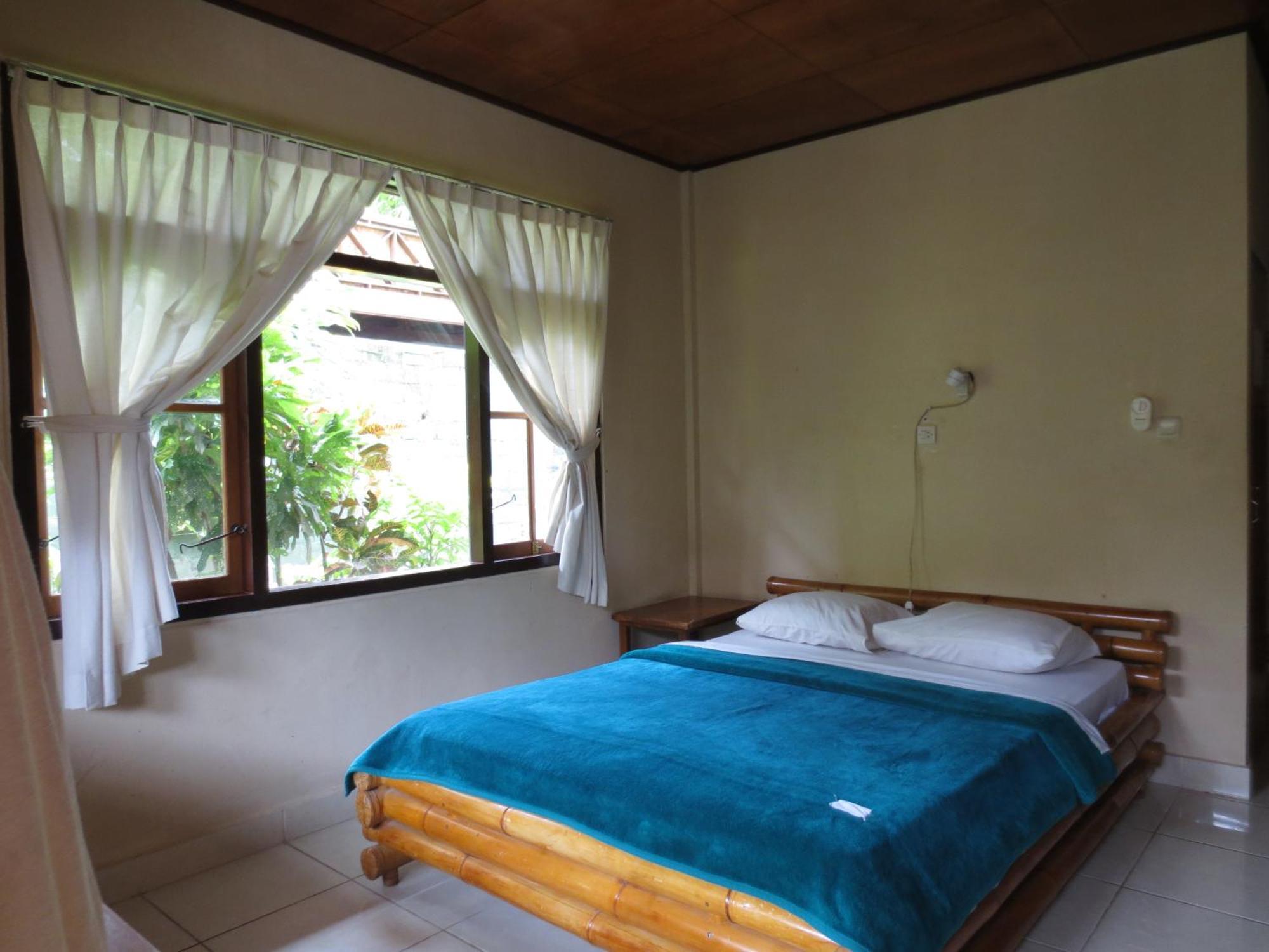 Paradise Palm Beach Bungalows And Dive Center Tulamben Zewnętrze zdjęcie