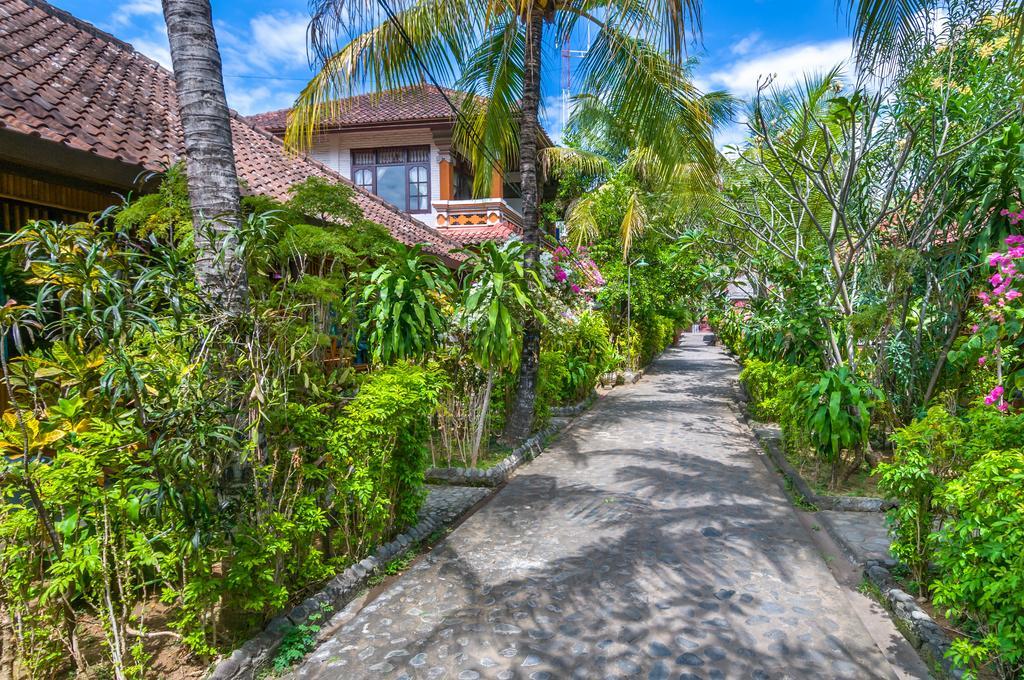 Paradise Palm Beach Bungalows And Dive Center Tulamben Zewnętrze zdjęcie