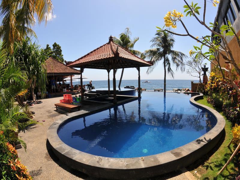 Paradise Palm Beach Bungalows And Dive Center Tulamben Zewnętrze zdjęcie